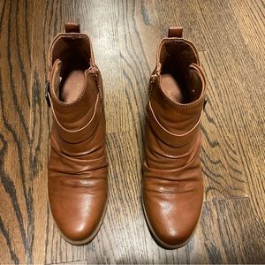 BareTraps Rebel Bootie (Cognac) Size 8.5 (like new) (no box)